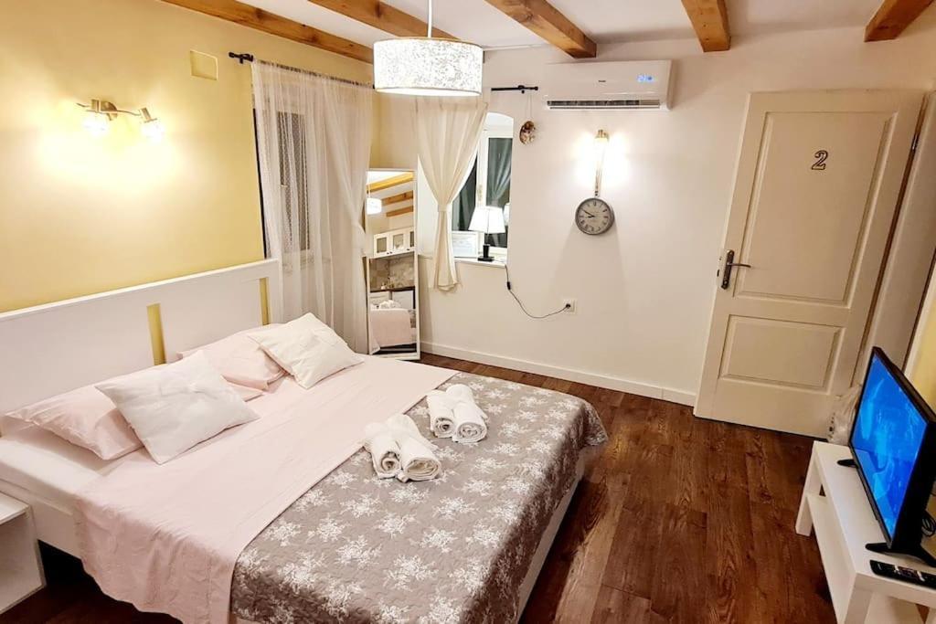 Apartmani Centar 보디체 외부 사진